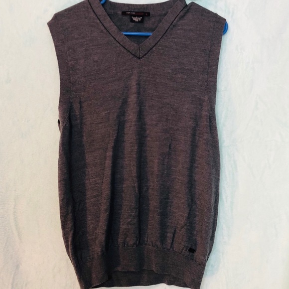 ❄️Tiger Woods Collection 100% Wool SP sweater vest - Picture 2 of 8